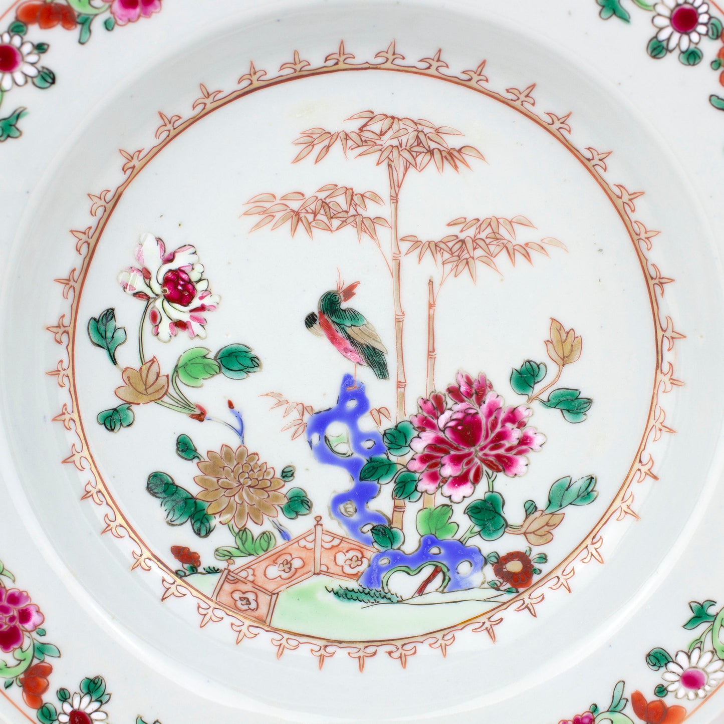 Pequeno Prato Fundo, Qianlong (1736-1795)