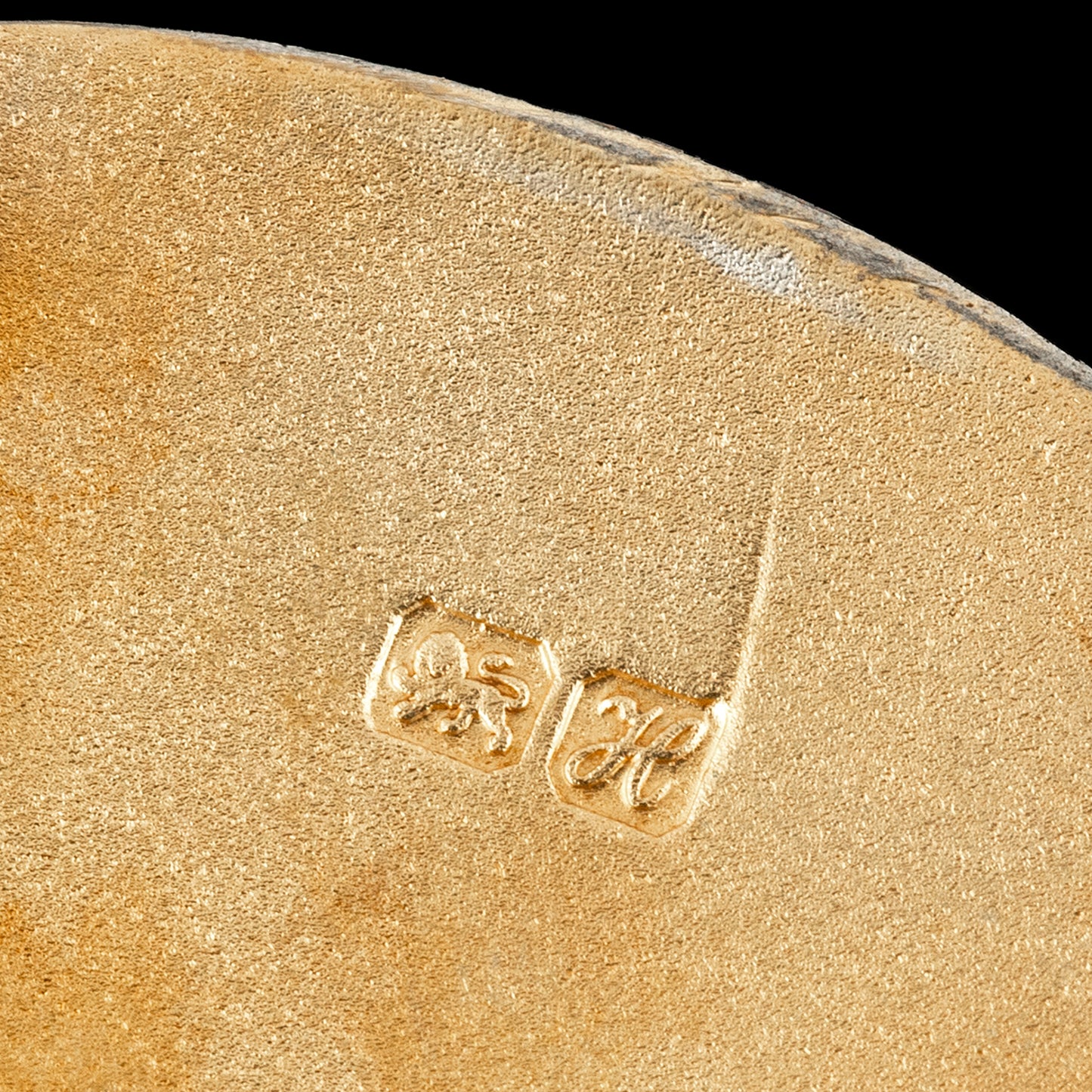 Caixa redonda em Prata, com decoração em vidro