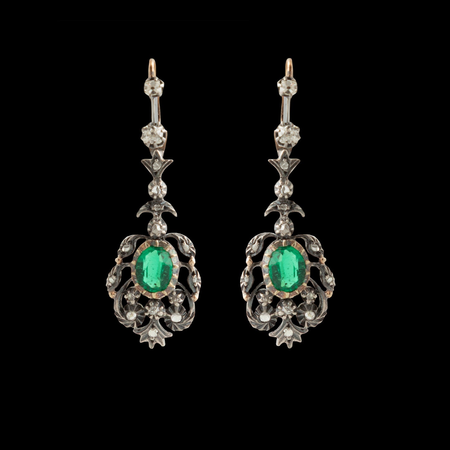 Par de Brincos em Prata e Ouro.